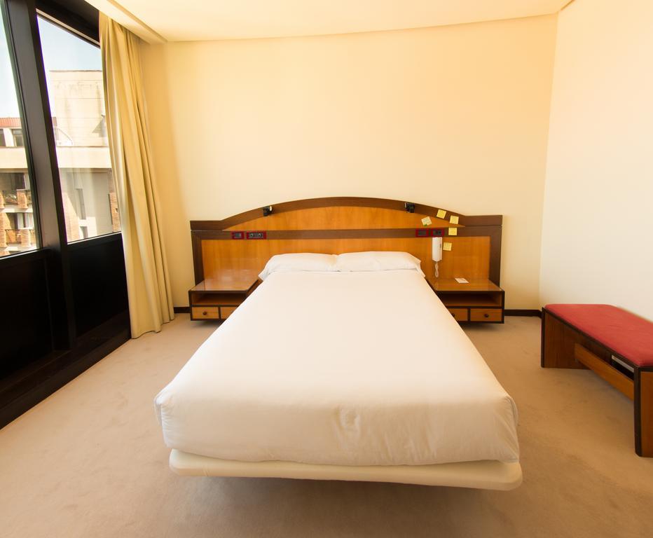 New Hotel Oviedo Quarto foto